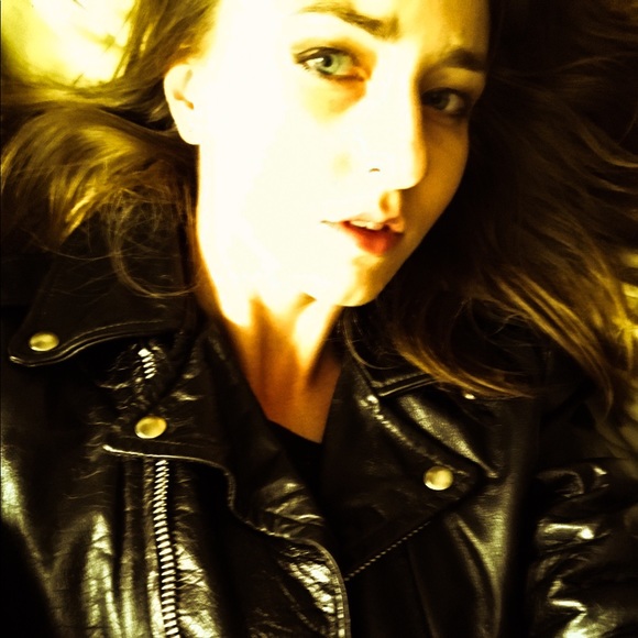 Meet your Posher, Jessica - Picture 2 of 4