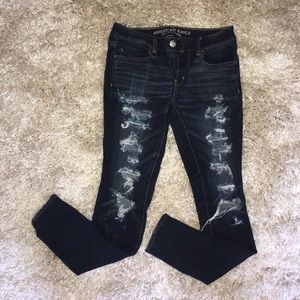 DARK DISTRESSED AMERICAN EAGLE JEGGINGS