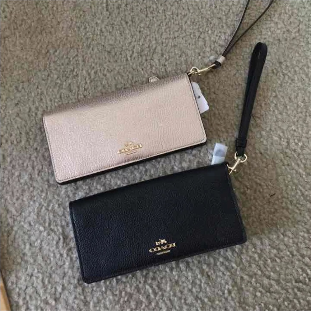 coach wristlist