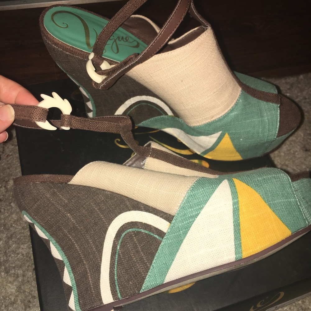 Vogue Teal Wedge Heels
