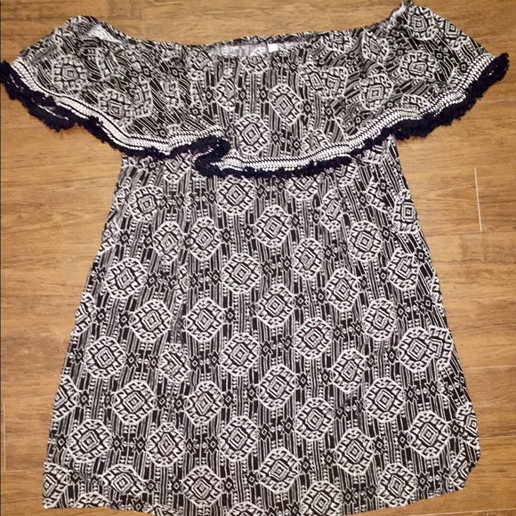 Xhilaration Dresses & Skirts - 🔥Final Reduction.NWOT. XXL On/Off Shoulder  Dress