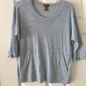 3/4 length lightweight shirt