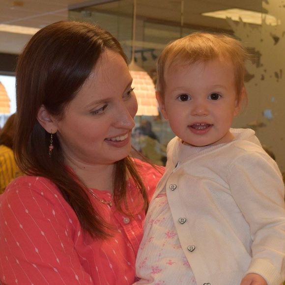 Meet your Posher, Andrea - Picture 2 of 3