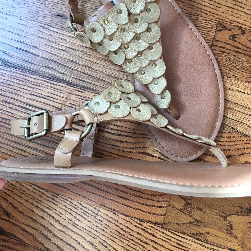 Sandals - Picture 4 of 6