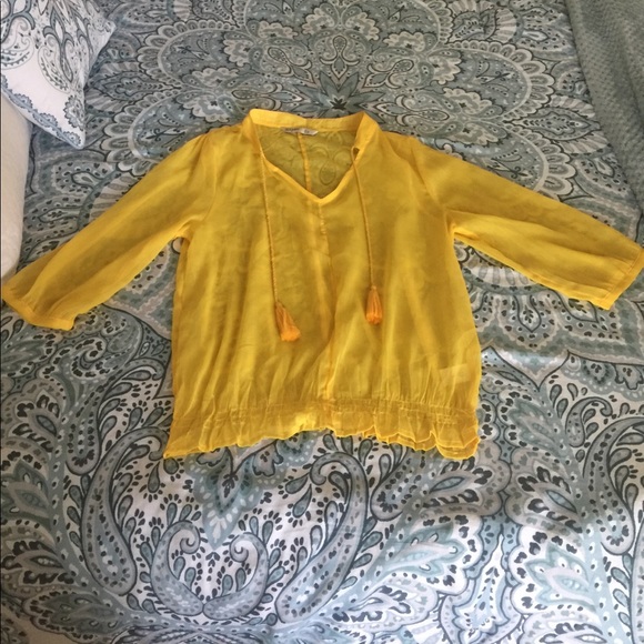 Old Navy Tops - Perfect summer shirt ☀️