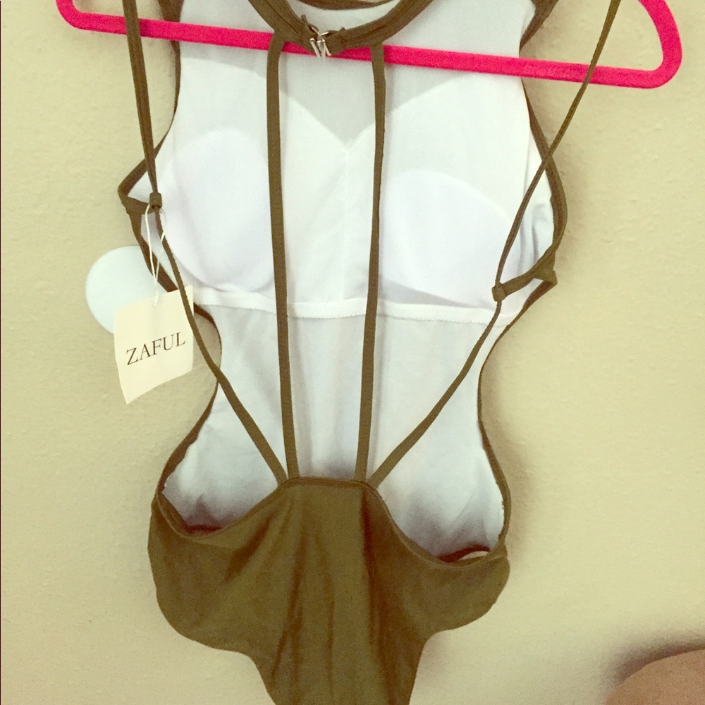 SOLD 🌟Olive one piece swimsuit🌟