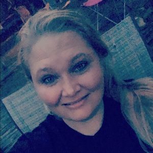 Meet your Posher, Nickole