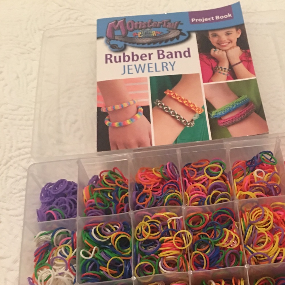 Rubber band Jewelry w/ project book