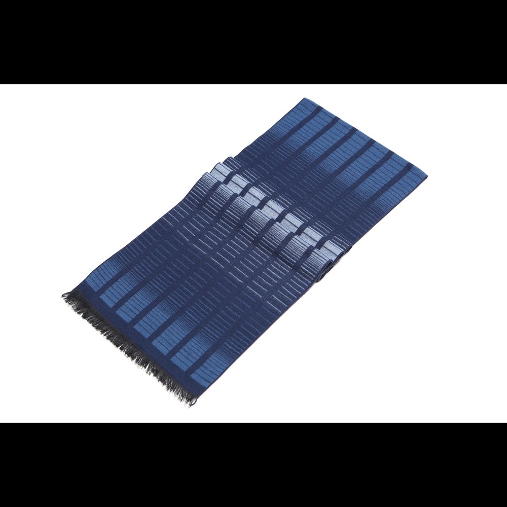 Men's Scarf - Picture 3 of 4