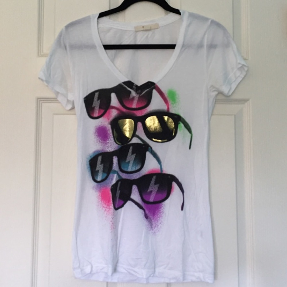 Sunglasses tee 😎