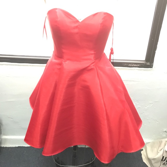 Red flare dress with detachable top 17021 - Picture 3 of 8