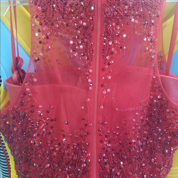 Red flare dress with detachable top 17021 - Picture 8 of 8