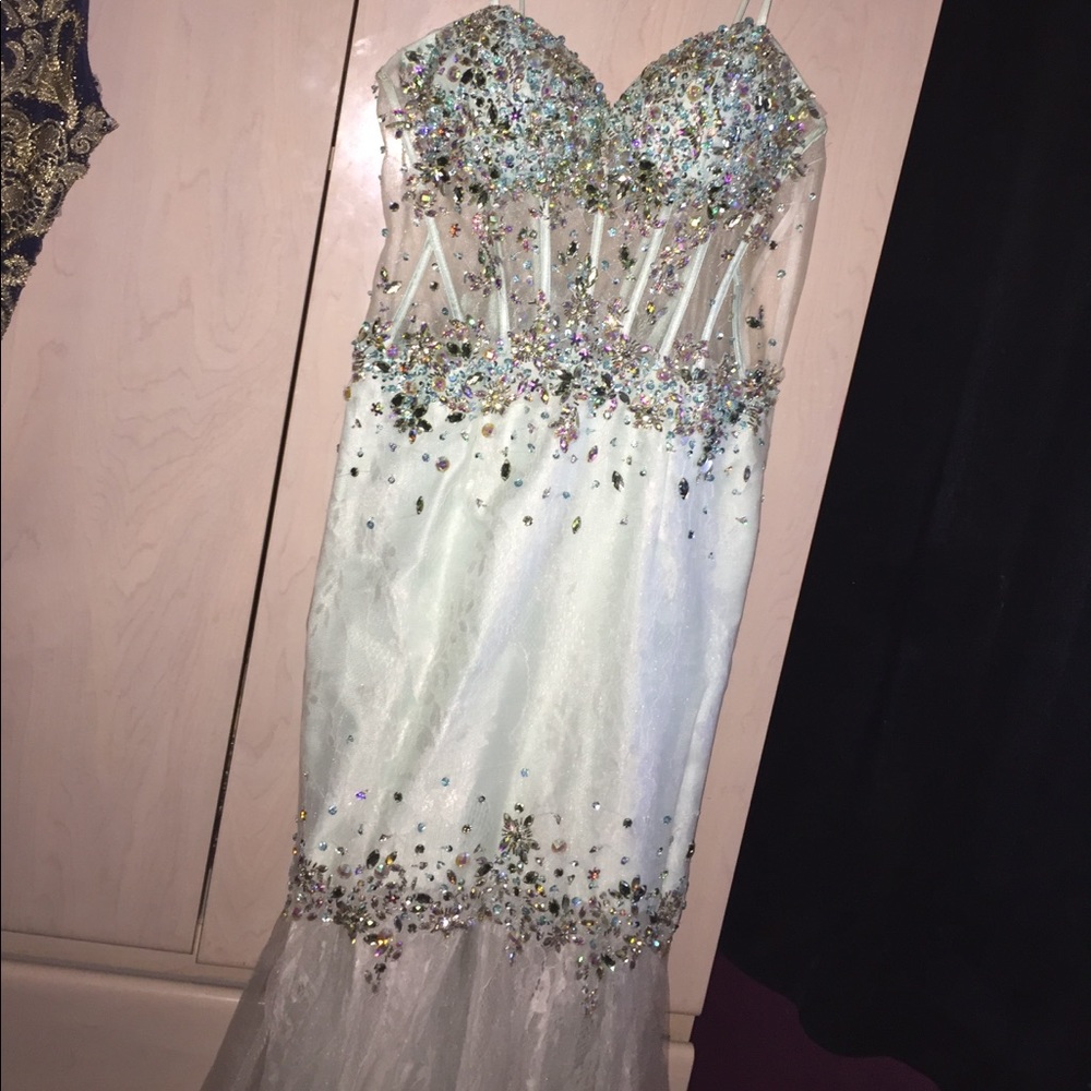 Prom/ sweet 16 Dress - Dave and Johnny