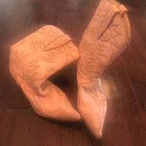 Guess Cowboy Boots 👢