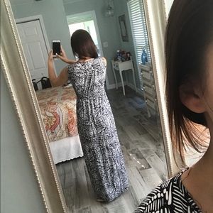 Cable & Gauge Dresses - Black and white print maxi Cable & Gauge Dresses - Black and white print maxi
