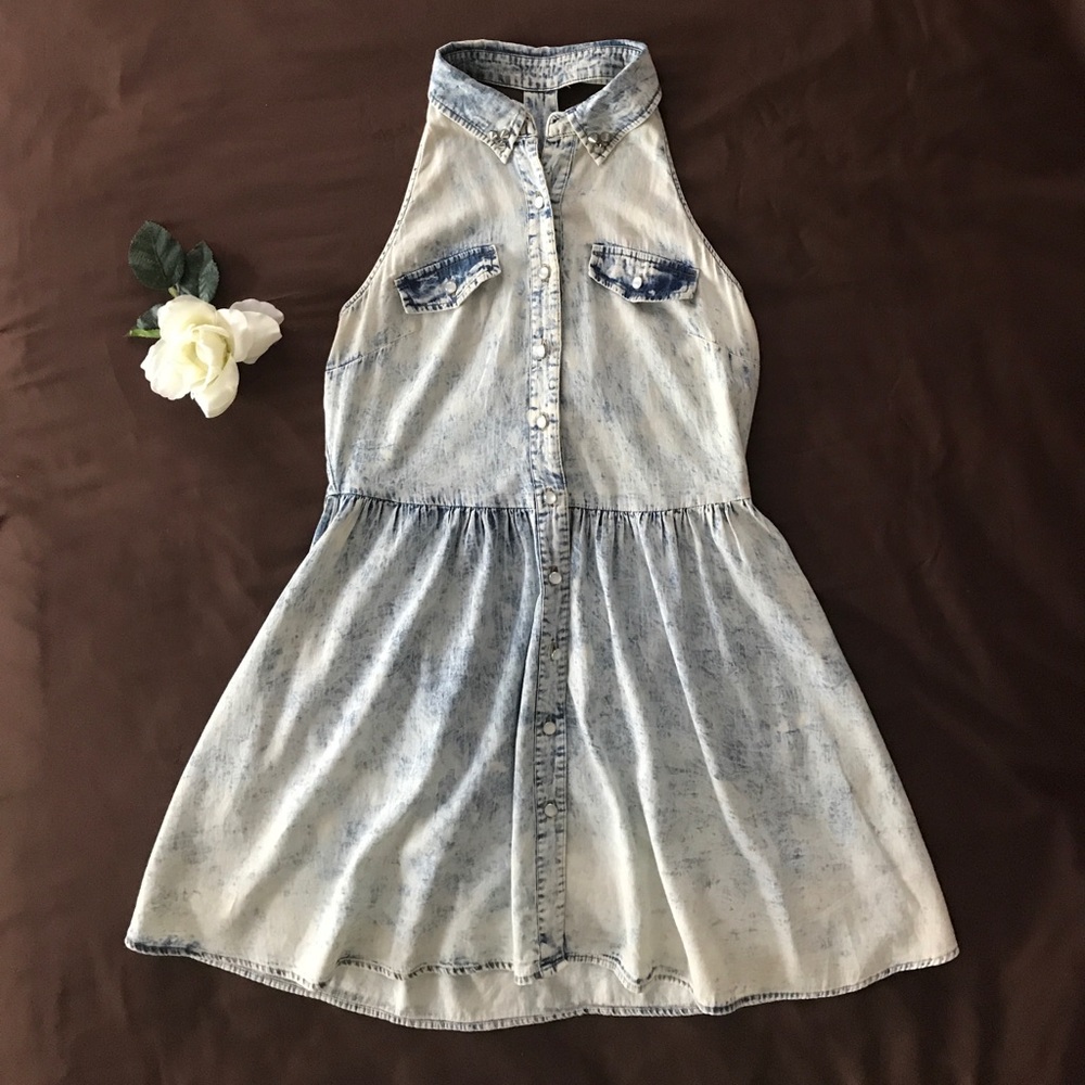 LOWER PRICE!!! Kirra Acid Wash Denim Halter Dress