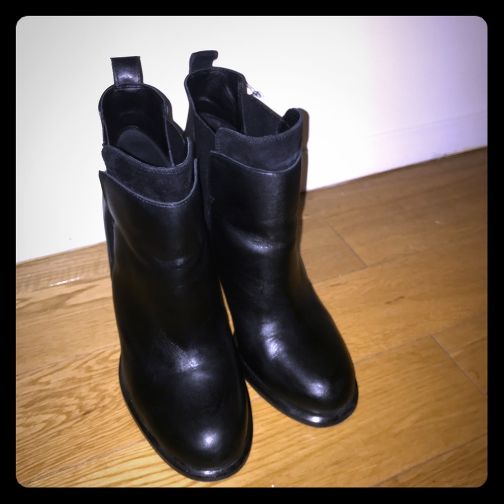 Black Sam Edelman Ankle Boots with heel