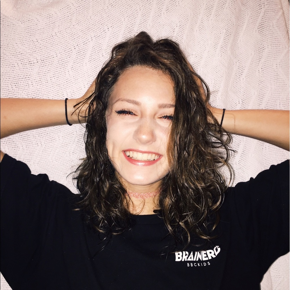 Meet your Posher, Julianna