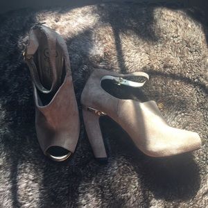 Seychelles Tan Heels