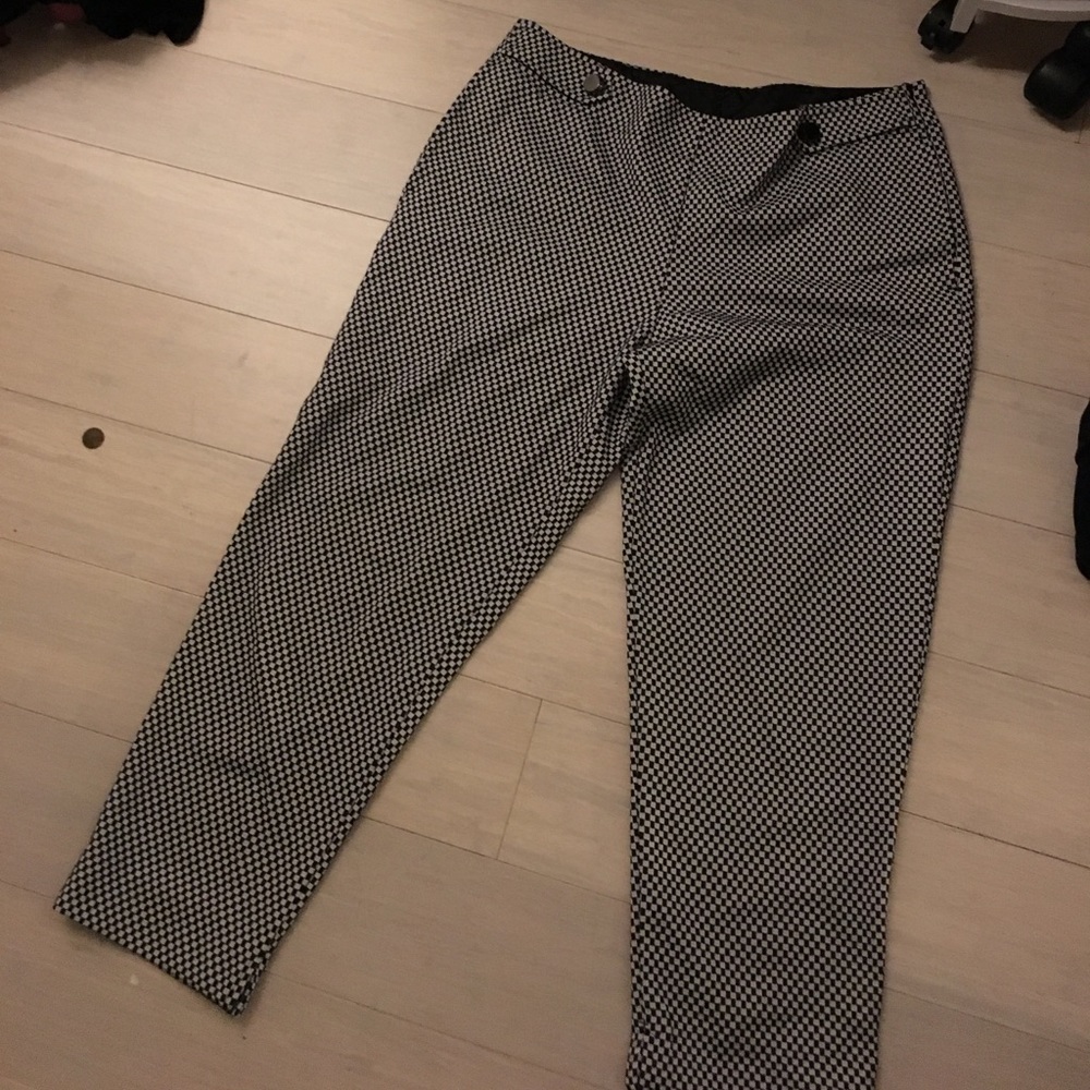 Checkered crop pants