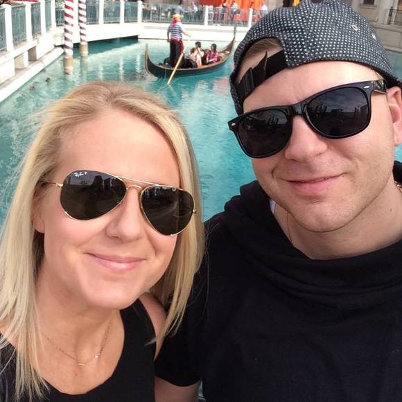 Meet your Posher, Kristen - Picture 1 of 1