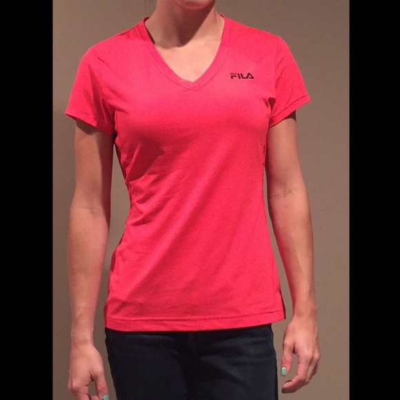 Dry fit Fila work out T - Picture 1 of 1