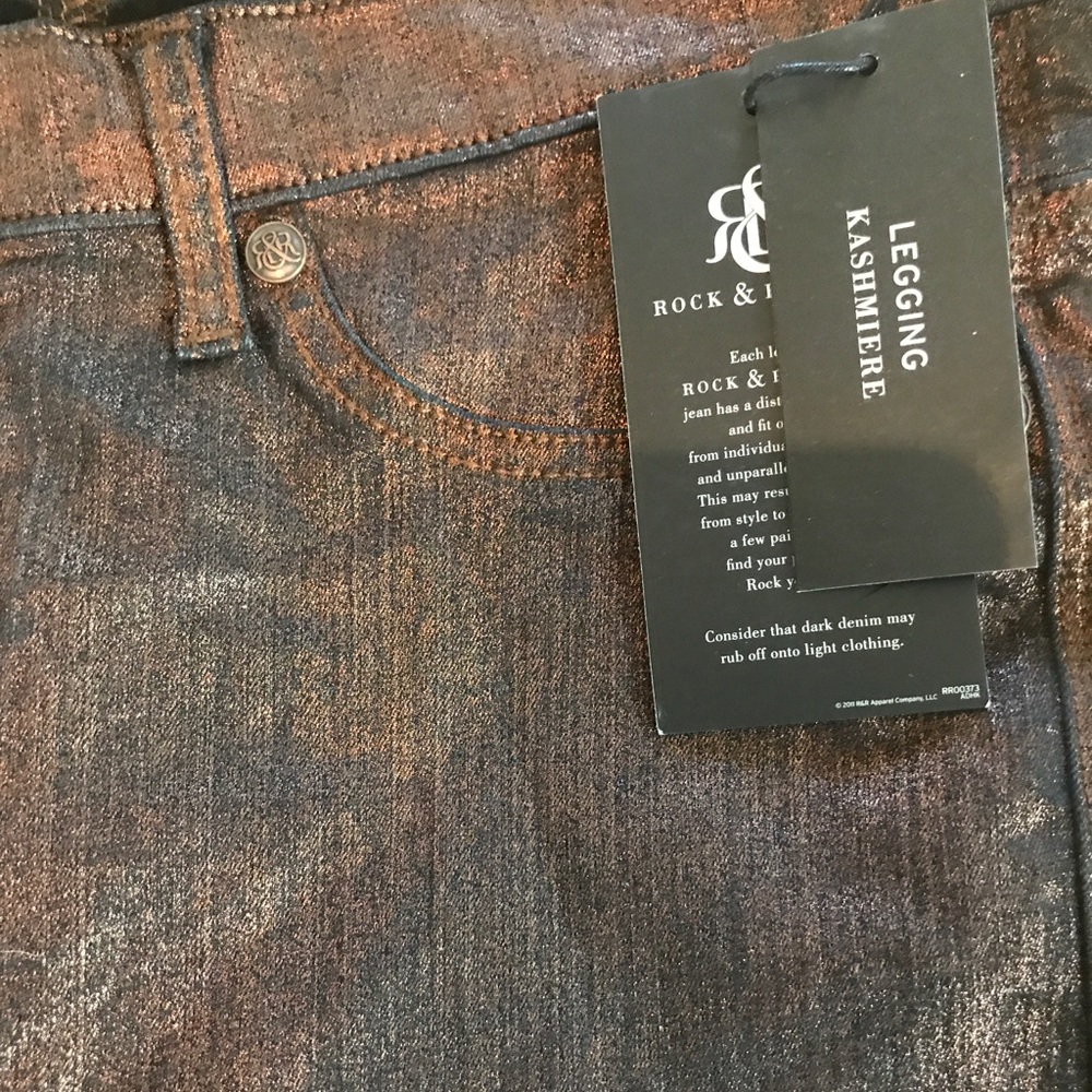 Rock and republic gold tone skinny jeggings