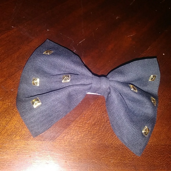 Two hair bows - Picture 4 of 5