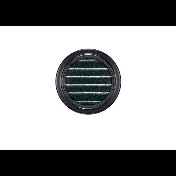 MAC Cosmetics- Cosmic Clash - Picture 1 of 1