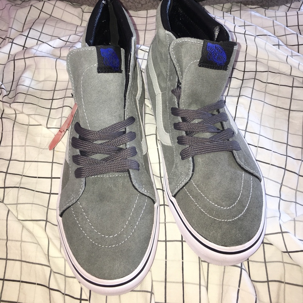 Never worn- new w/ tags Sk8 Hi shoes