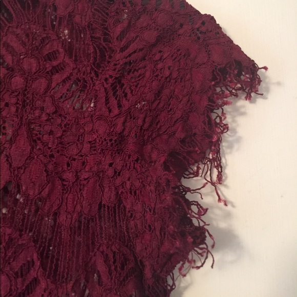 💋Burgundy open back lace short sleeve top - Picture 5 of 6