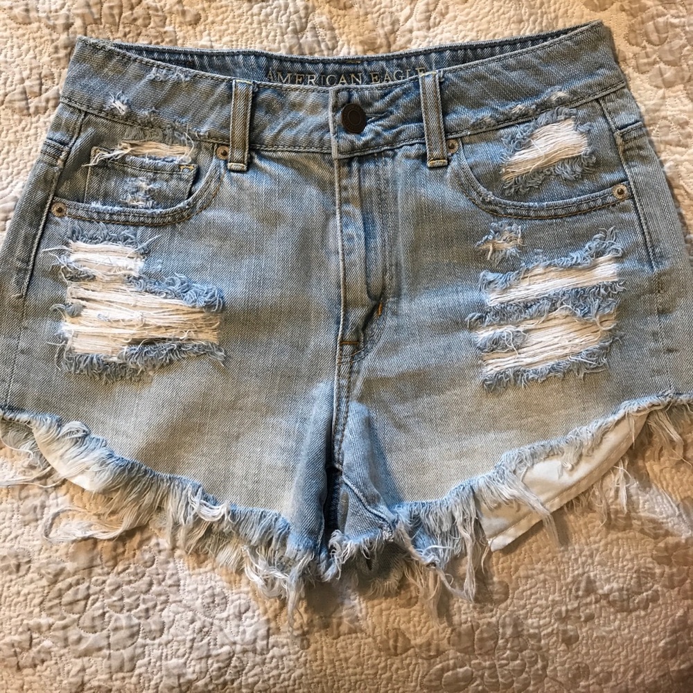 American Eagle blue jean shorts.