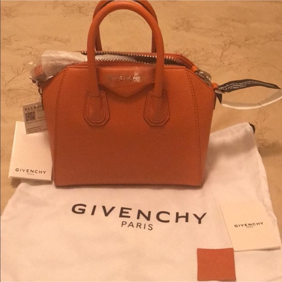 100% AUTHENTIC GIVENCHY MINI ANTIGONA BNWT - Picture 4 of 7