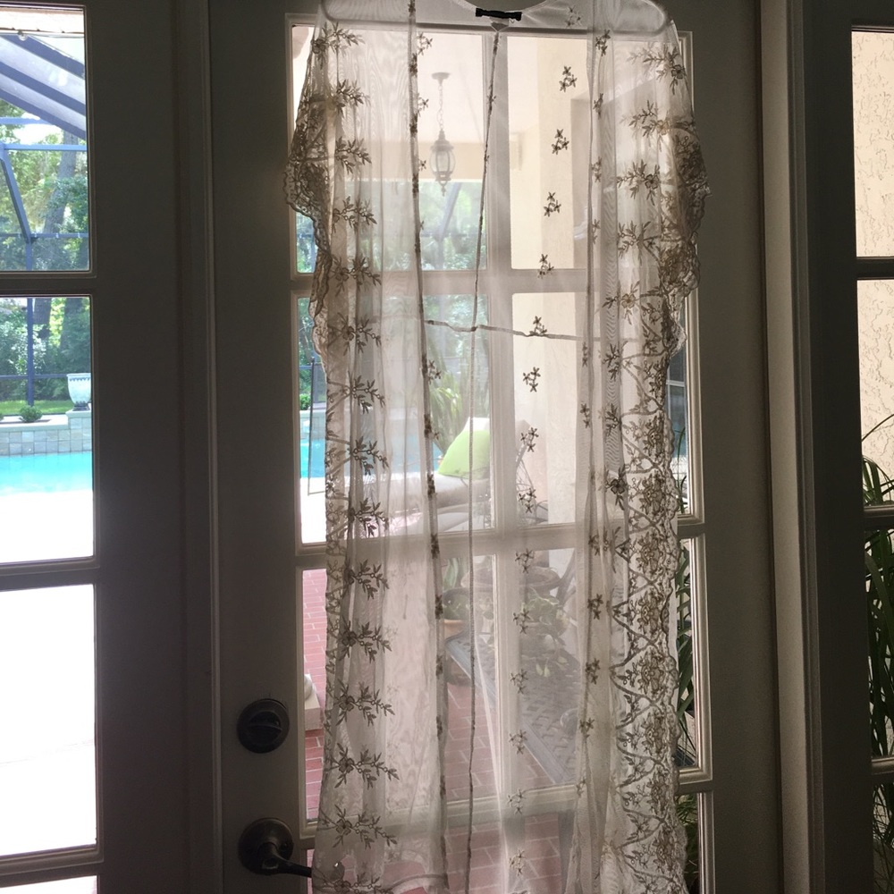 Long white lace kimono