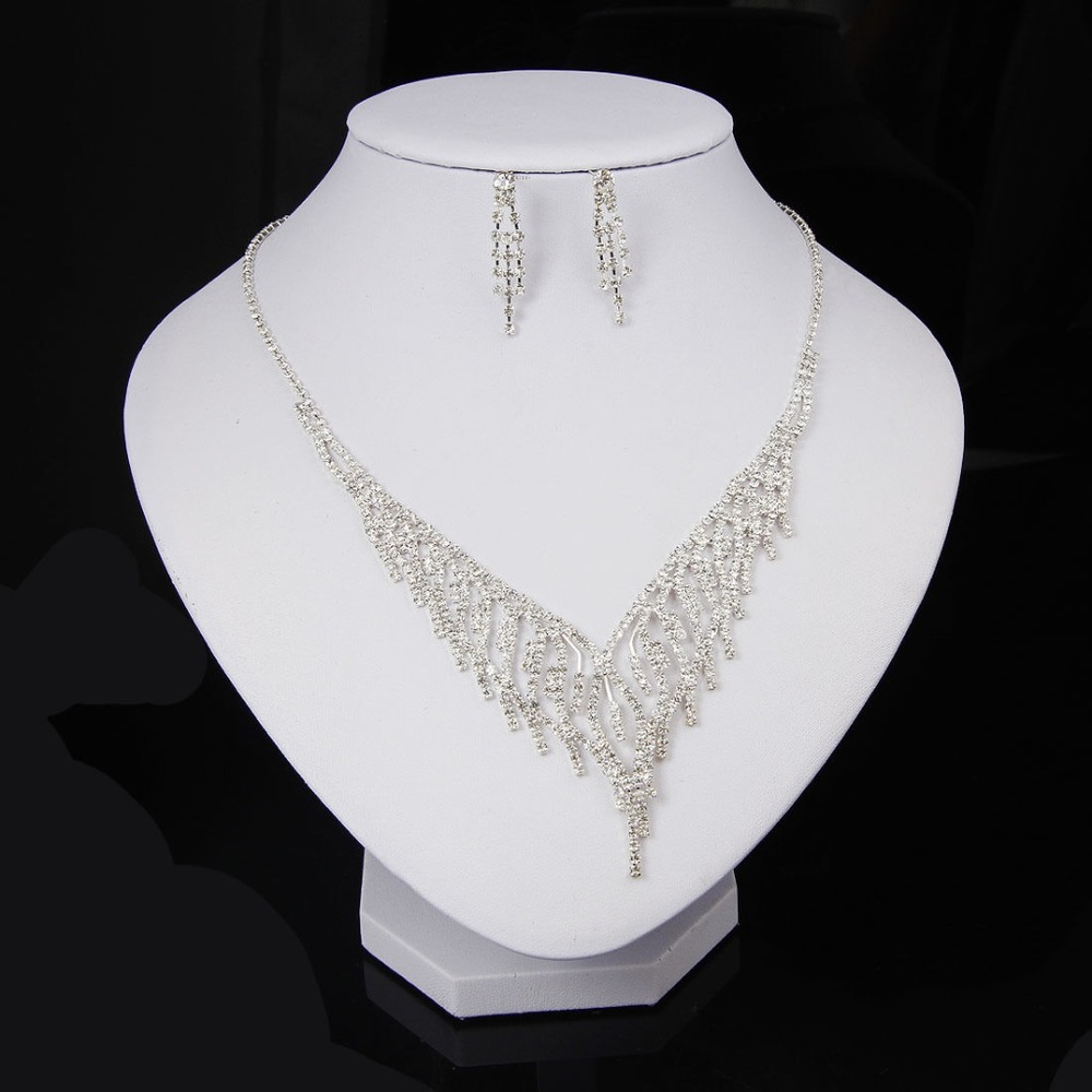 New Crystal Necklace/Earring Set