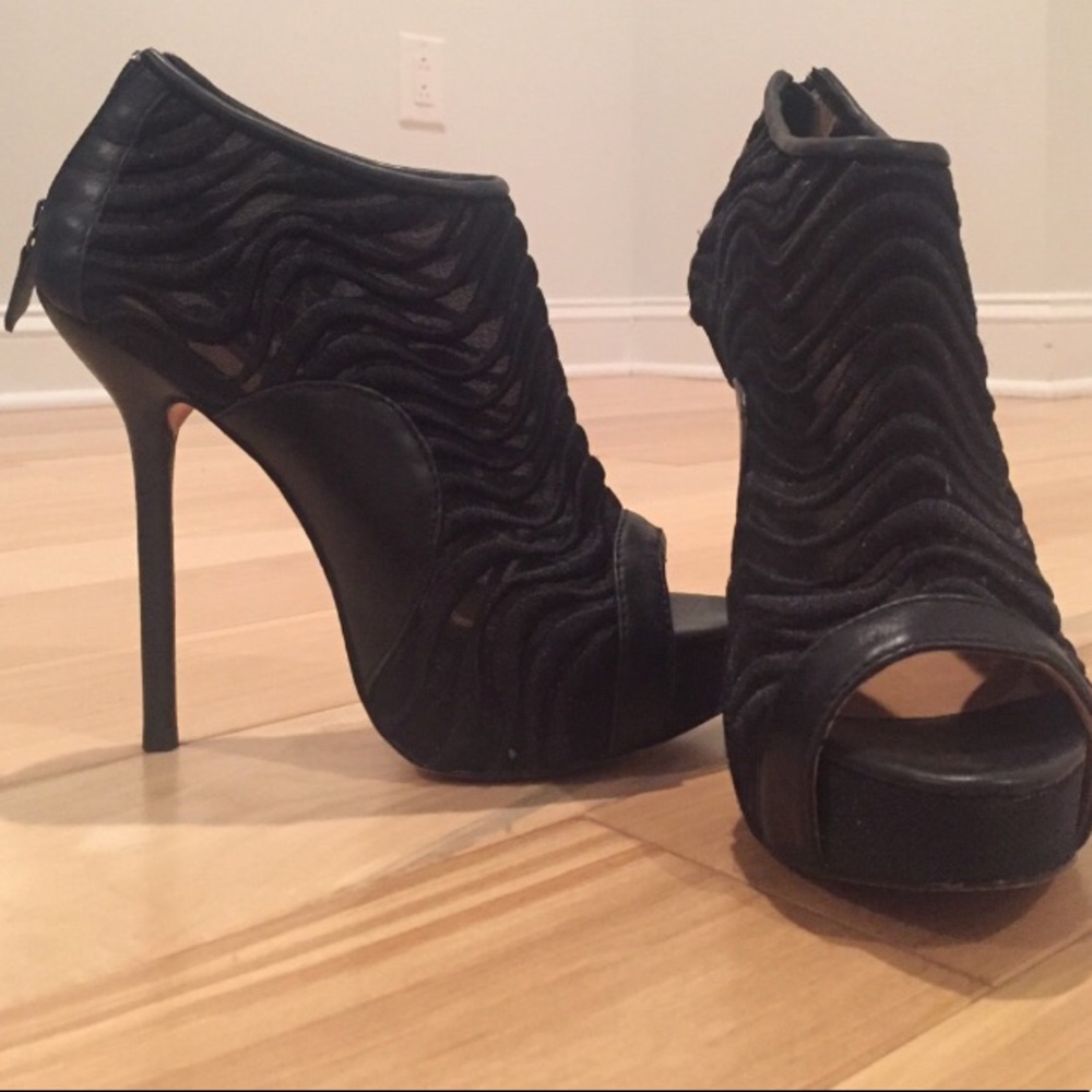 LAMB open toed bootie boots!  Sz 8