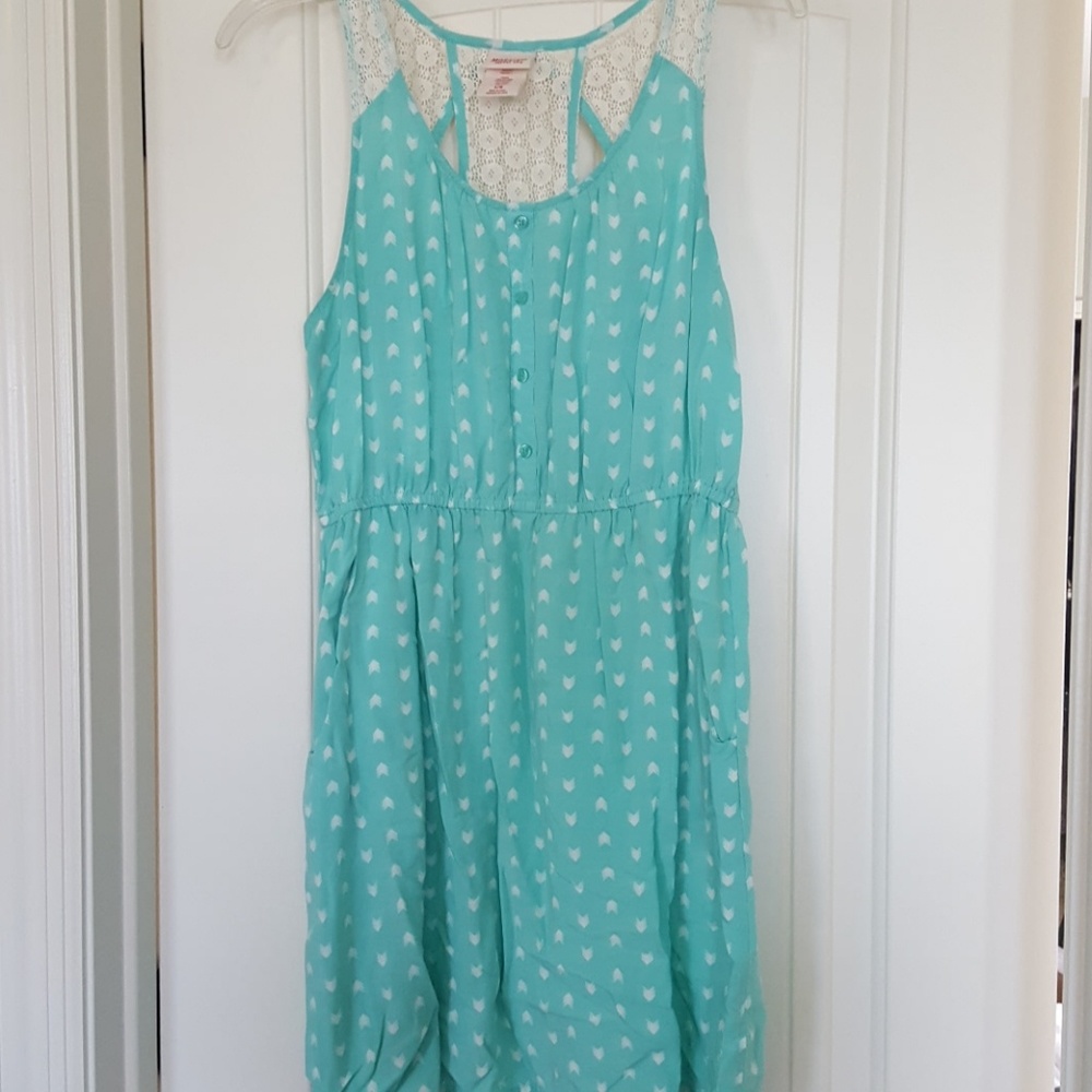 Mossimo lace dress w/pockets! Size Large