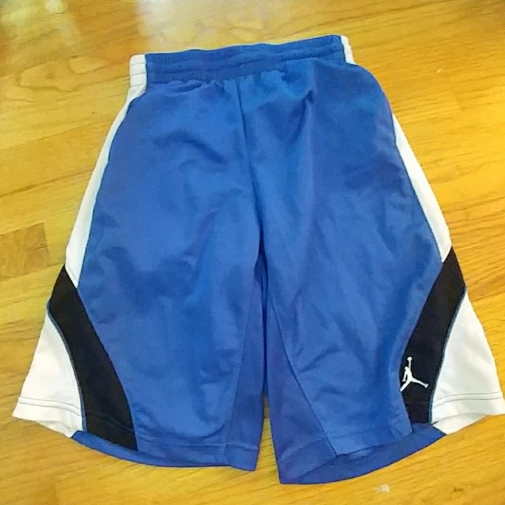 Basketball shorts