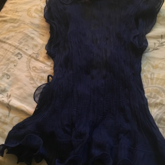 Pretty Ruffled Blouse - Picture 3 of 3