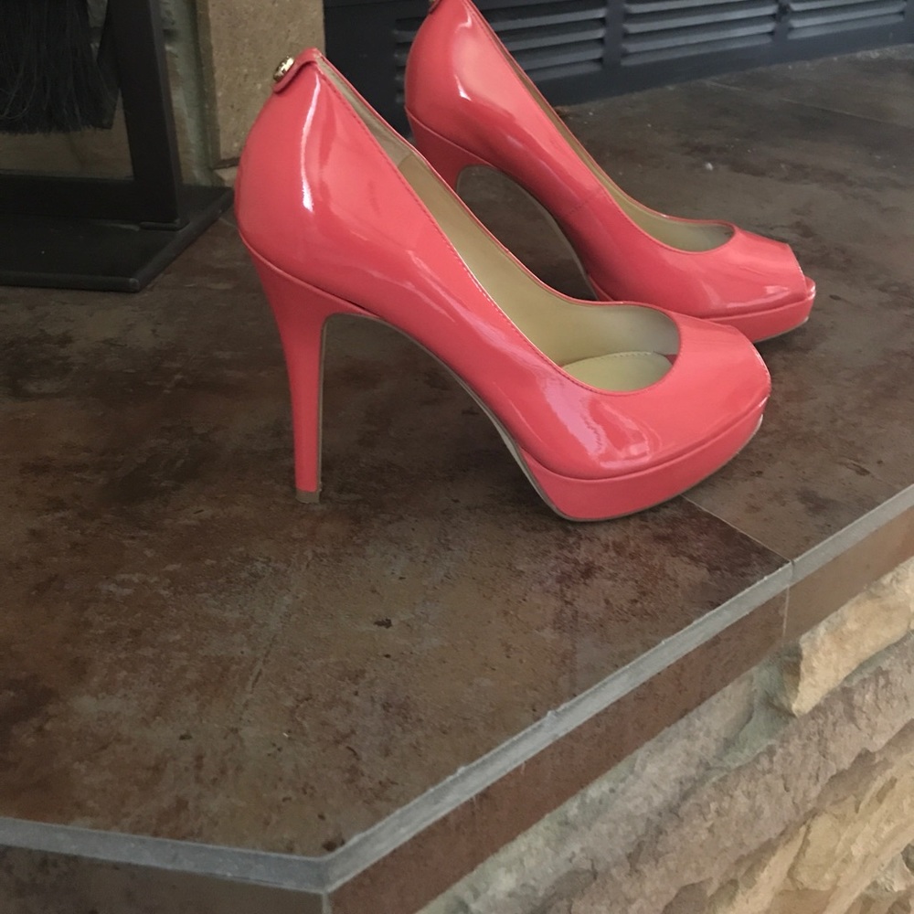 Mk shoes open toe brand new
