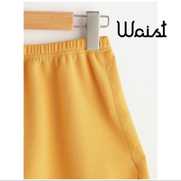 🍁ON SALE-Elasticized Scallop Edge Textured Shorts - Picture 3 of 6