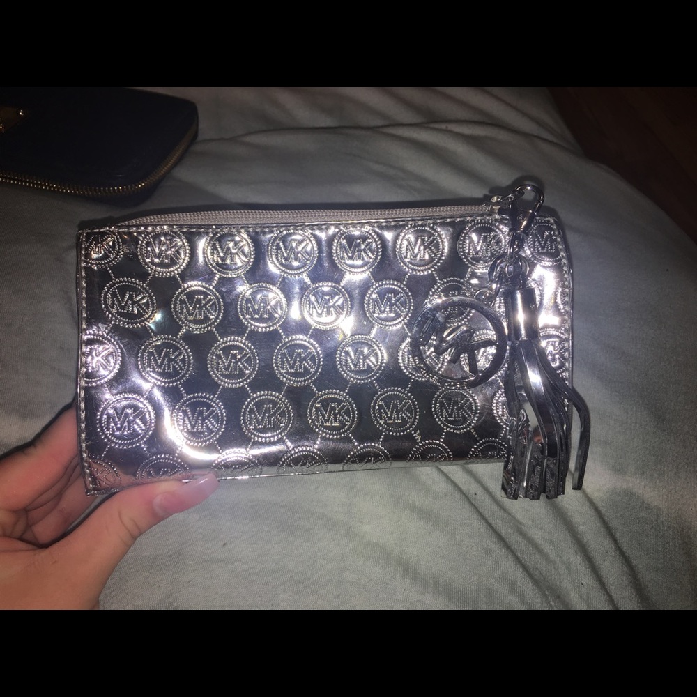 Michael Kors makeup pouch