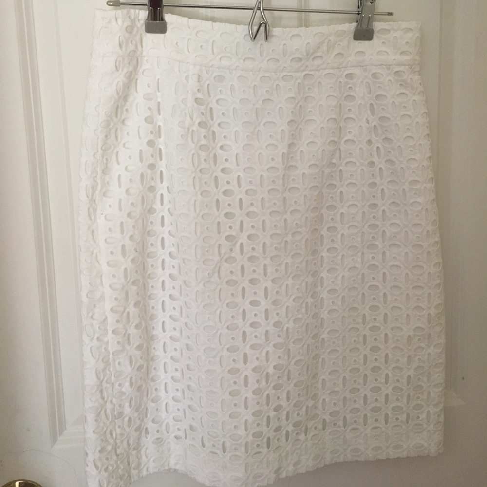 Banana Republic Eyelet skirt