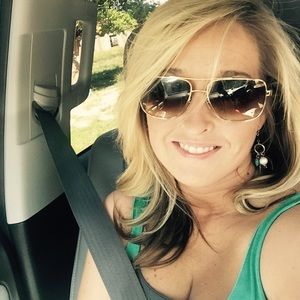 Meet your Posher, Lindsay