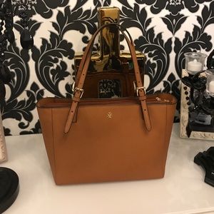Tory Burch Small York Buckle Tote