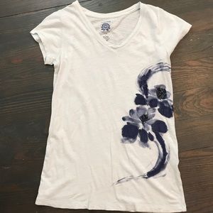 Lucky blue floral tee