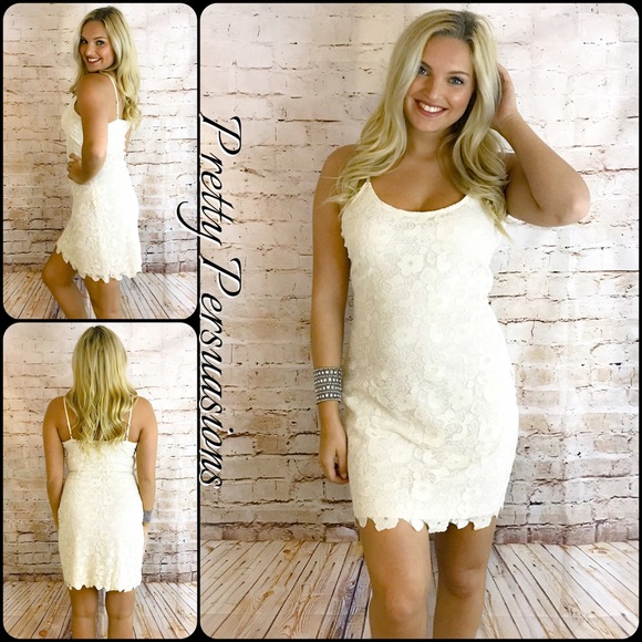 SOLD OUT‼️NWT Cream Floral Lace Crochet Dress - Picture 4 of 5