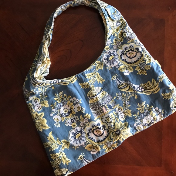 Amy Butler Reversible Sling Bag - Picture 1 of 4