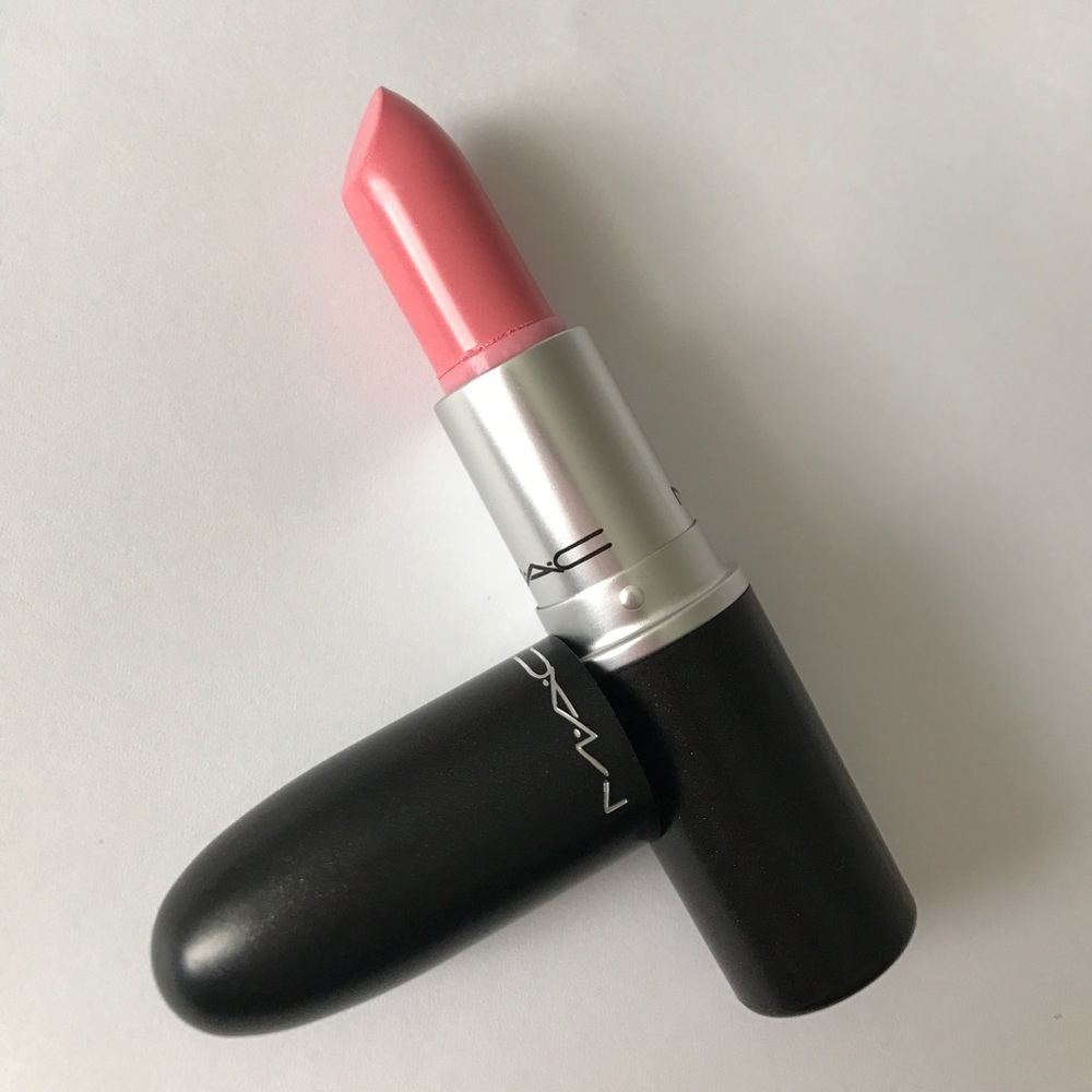 MAC Cosmetics "Long Legged & Fabulous" Lipstick