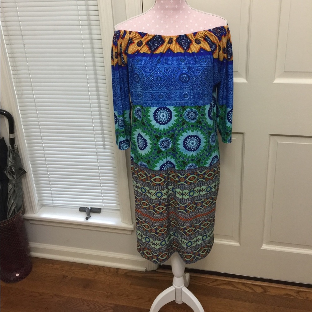 Colorful dress!